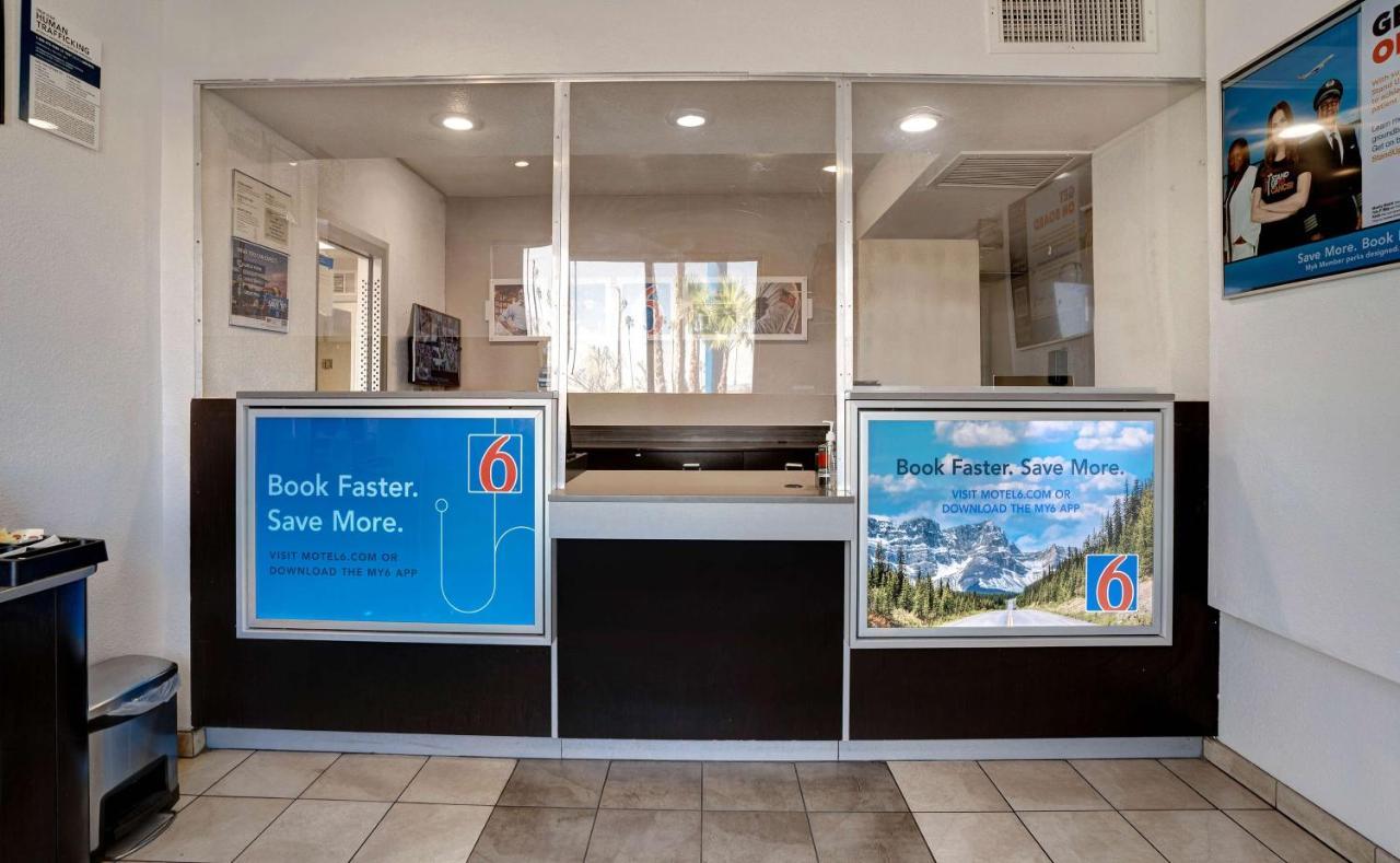 Hotel 6-bakersfield, Ca - South