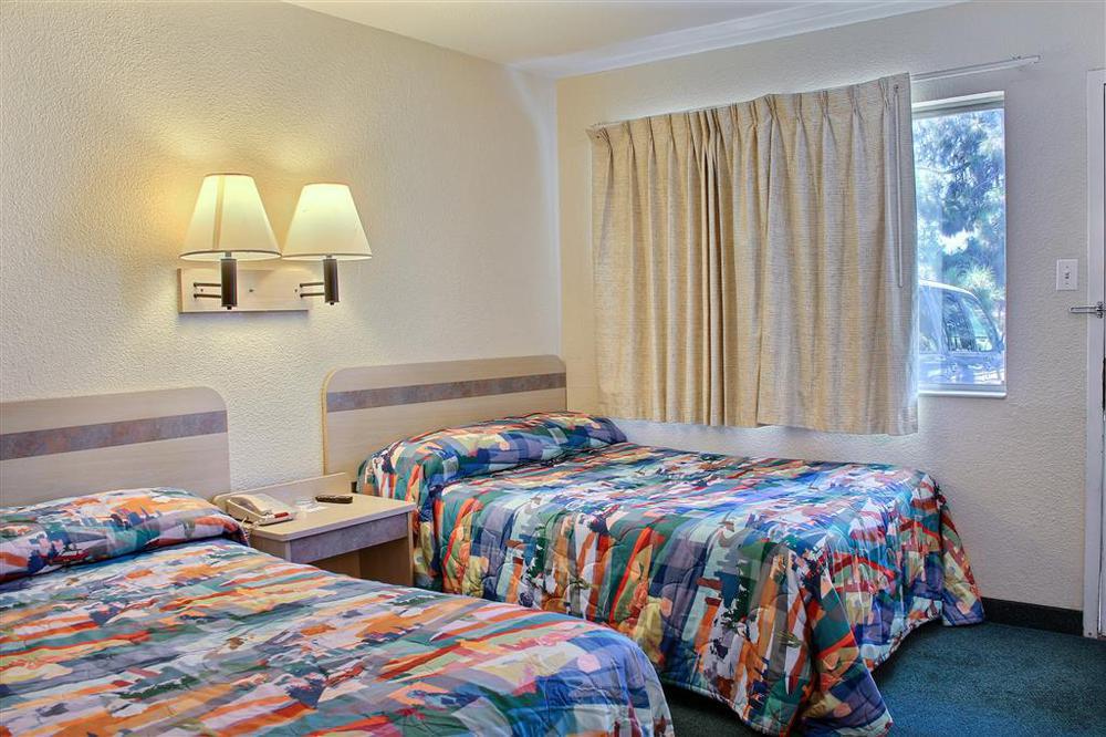Hotel 6-bakersfield, Ca - South