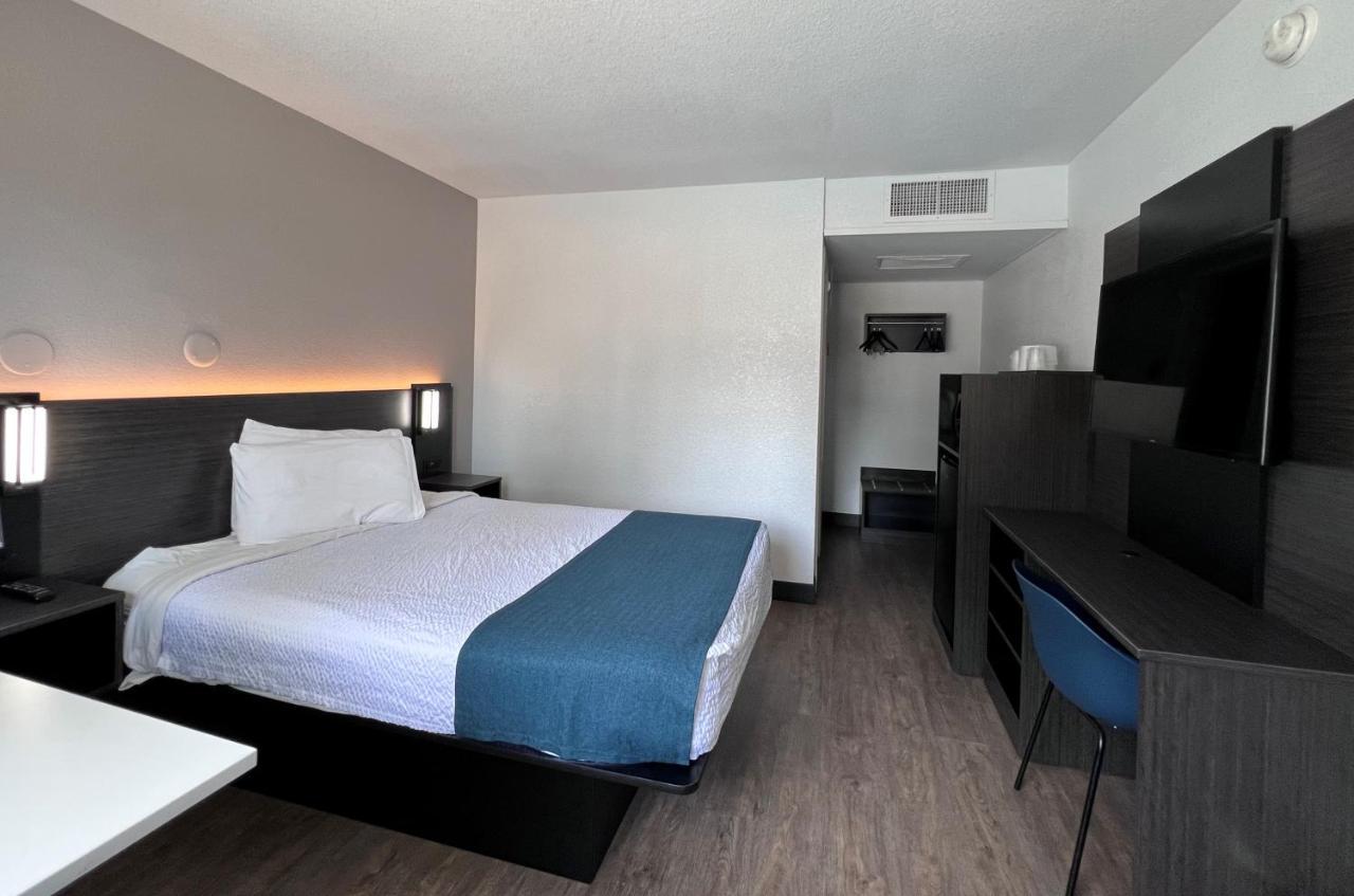 6-bakersfield, Ca - South Hotel