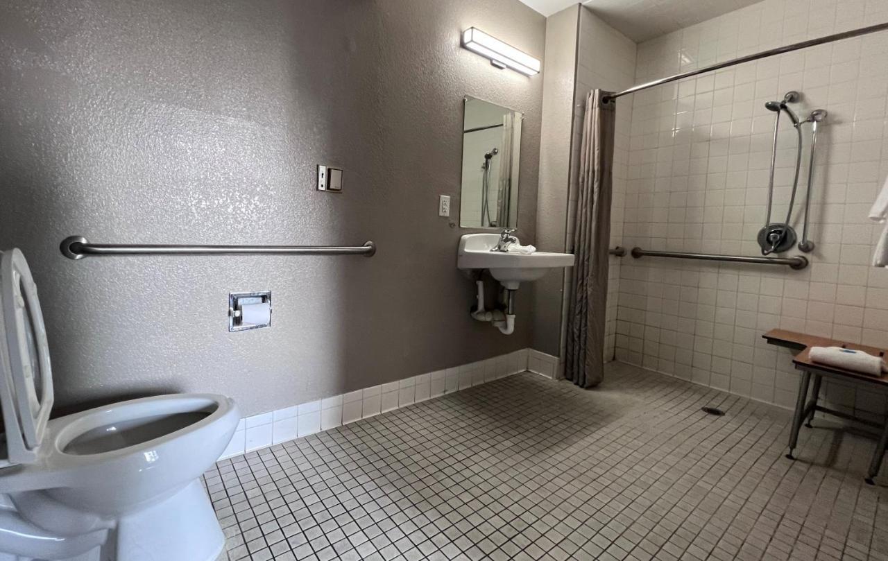 6-bakersfield, Ca - South Hotel
