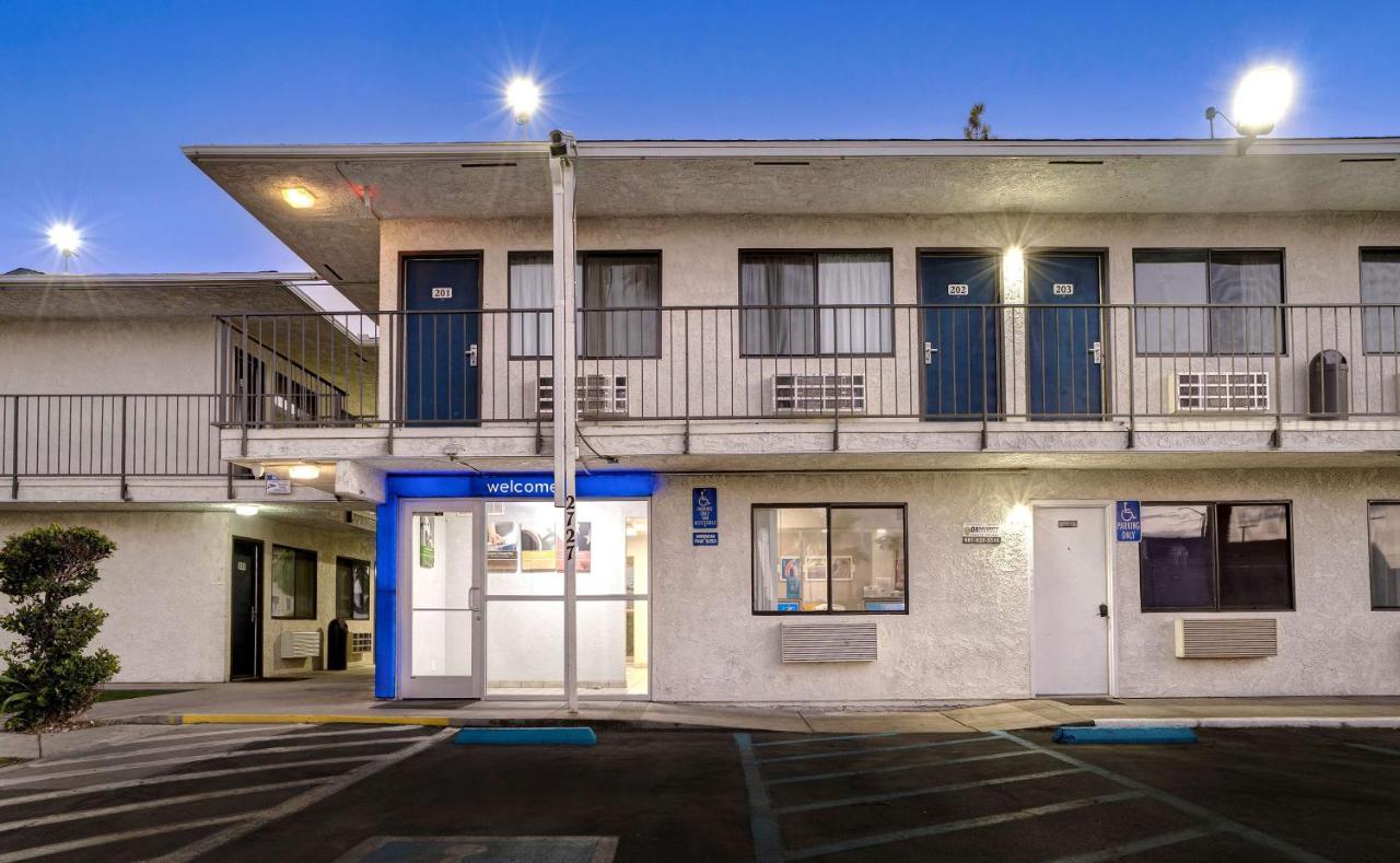 6-bakersfield, Ca - South Hotel