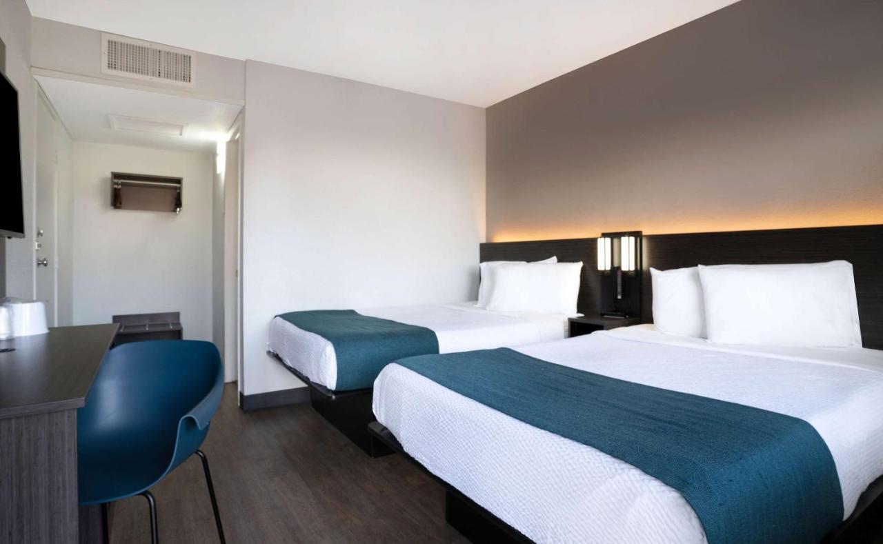 Hotel 6-bakersfield, Ca - South Bakersfield