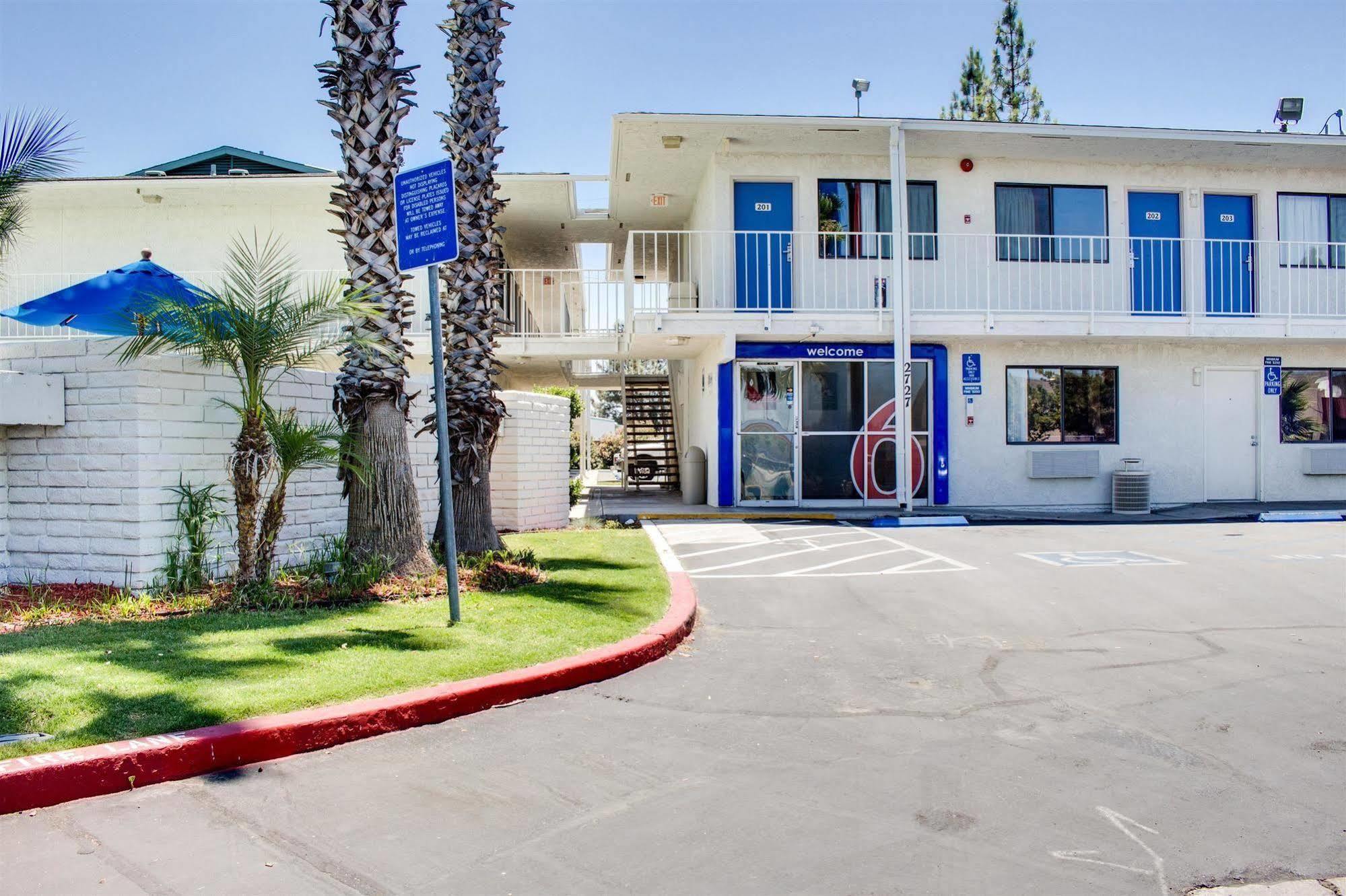 Hotel 6-bakersfield, Ca - South